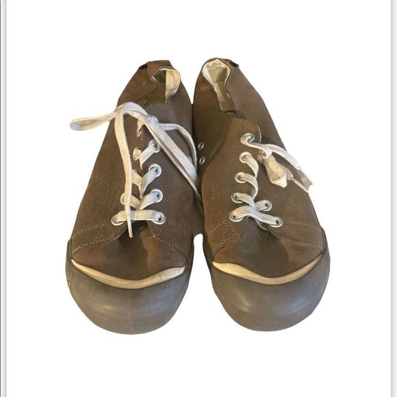 Keen shoes 9.5 (5220) - Picture 1 of 8